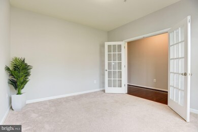 2305 Meadows Ct, Odenton, MD 21113 - photo 5