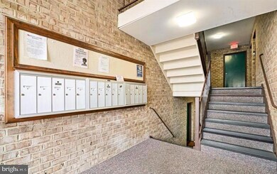 429 Christopher Ave unit 23, Gaithersburg, MD 20879 - photo 3