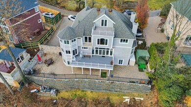 174 Douglas Rd, Staten Island, NY 10304 - photo 3
