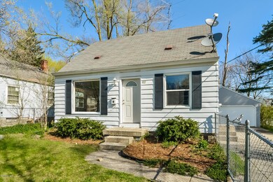 002-Front_View-4043178-medium