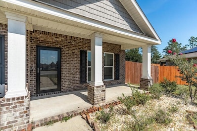 303 Merlin Ct, Crestview, FL 32539 - photo 2