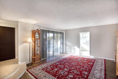 Entrance/Living Room