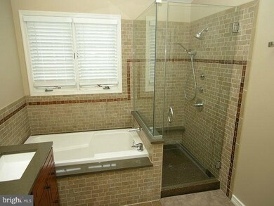 10211 Crosscut Way, Damascus, MD 20872 - photo 6