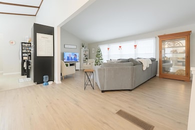 900 Colonial Trace, Frankfort, KY 40601 - photo 4