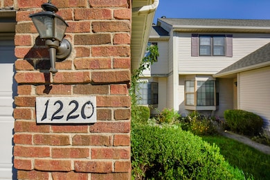 Welcome to 1220 Brookview Circle