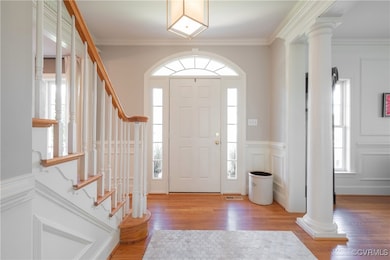 Entryway featuring visible vents, a wealth of natu