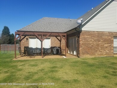 611 Ridge View Dr, Hernando, MS 38632 - photo 4