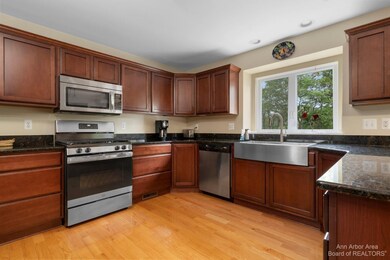 8328 Parkridge Dr unit 156, Dexter, MI 48130 - photo 3