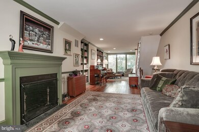 2732 P St NW, Washington, DC 20007 - photo 2