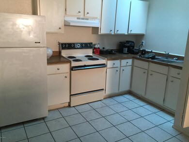 317 E Lester St, Tucson, AZ 85705 - photo 3