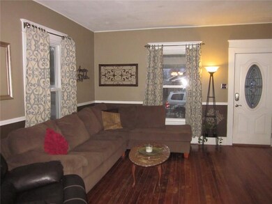 2138 California St, Columbus, IN 47201 - photo 2