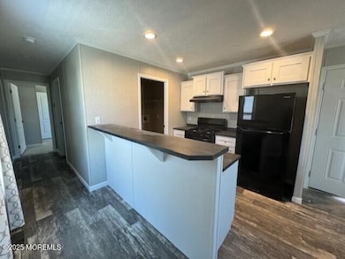 37 Randall Ave, Keansburg, NJ 07734 - photo 3