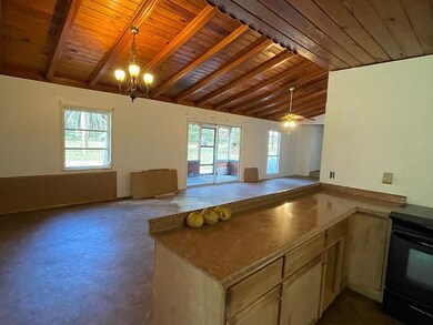 72 Henry Dr, Crawfordville, FL 32327 - photo 6