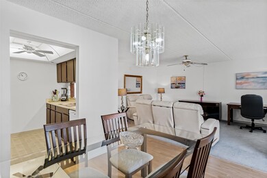 New Atlantis Club unit 546, Largo, FL 33774 - photo 5