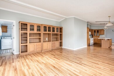 45 Seneca St, Rochester, NH 03867 - photo 4