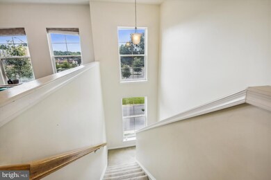 3028 Rittenhouse Cir unit 40, Fairfax, VA 22031 - photo 2