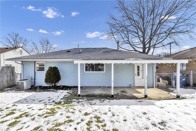 358 Gayle Dr, Sheffield Lake, OH 44054 - photo 5