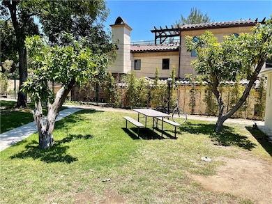 1413 5th St unit B, Glendale, CA 91201 - photo 2