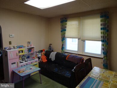 4005 Vernon Rd, Drexel Hill, PA 19026 - photo 5