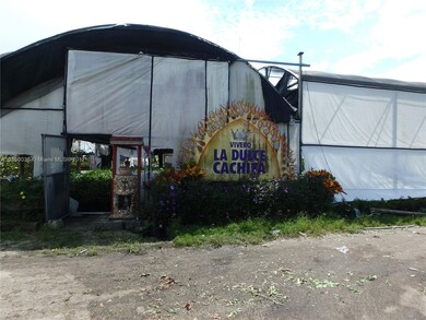 16870 SW 232nd St, Miami, FL 33170 - photo 5