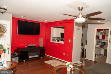 13 Royalty Cir, Owings Mills, MD 21117 - photo 4