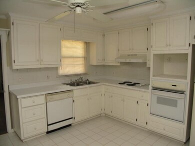 1255 Newport Rd, Macon, GA 31210 - photo 7