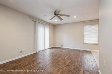 87 Whispering Oaks Way unit 87, Jackson, NJ 08527 - photo 6