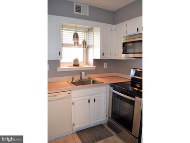 632 Governor Cir, Wilmington, DE 19809 - photo 7