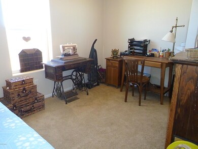 1000 E. Taylor & Ranch Way 014