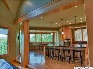 LARGE BREAKFAST ROOMS WITH OUTSTANDING VIEWS OF GREEN MOUNTAIN