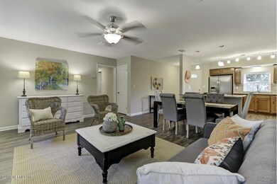 7139 Singapore Rd, Jacksonville, FL 32216 - photo 5