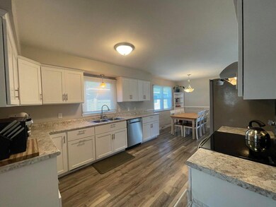 304 S Maple St, La Crescent, MN 55947 - photo 4