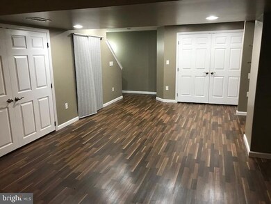 270 Locust St unit 5, New Holland, PA 17557 - photo 6