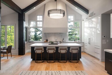 78_aspen_meadows_interior_kitchen