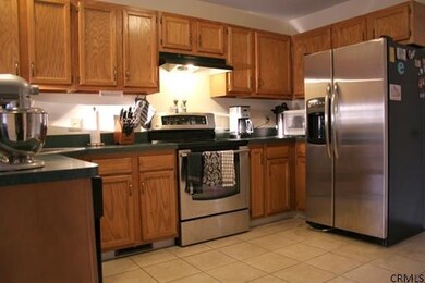 14 Brook St, Rensselaer, NY 12144 - photo 2