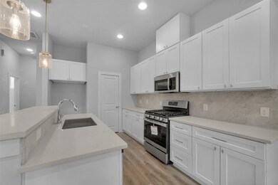 3367 Daphne St, Houston, TX 77021 - photo 4