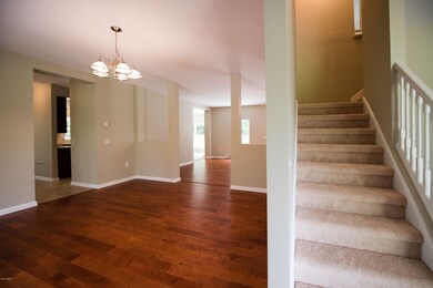 102 Meadow Ridge Acres Rd, Dingmans Ferry, PA 18328 - photo 5