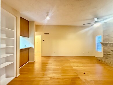 10555 Turtlewood Ct unit 2407, Houston, TX 77072 - photo 6