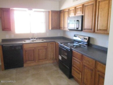 1716 Glenview AFTER kitchen