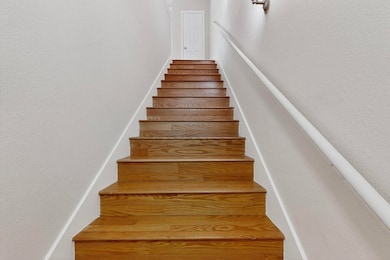 2415 Stutz Dr unit H, Dallas, TX 75235 - photo 6