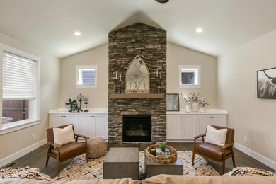 4355 SW Badger Creek Dr, Redmond, OR 97756 - photo 3