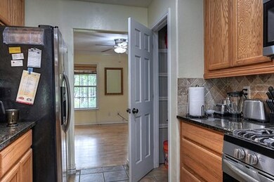 31202 Edgewater Dr, Magnolia, TX 77354 - photo 5