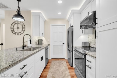 56471 Chesapeake Trail unit 173, Shelby Township, MI 48316 - photo 4