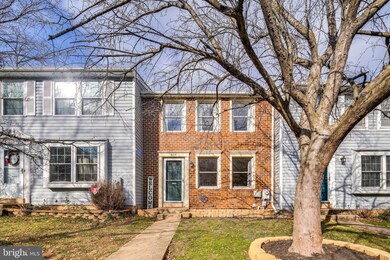 6013 Tree Swallow Ct, Columbia, MD 21044 - photo 2