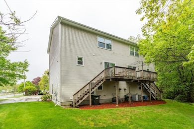 10 West Ave unit D, Webster, MA 01570 - photo 3