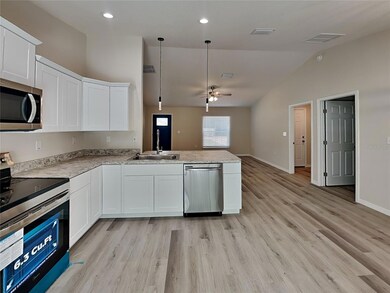 27 Pine Cir, Ocala, FL 34472 - photo 7