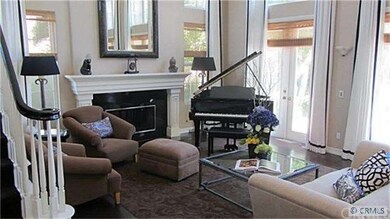 Living Room W Fireplace