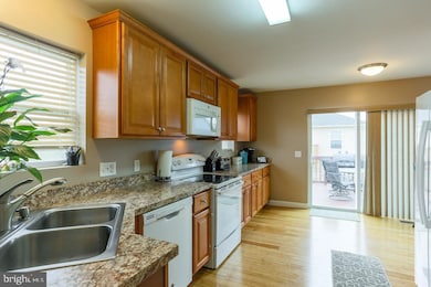 685 Bartlett Ct, Harrisonburg, VA 22801 - photo 3