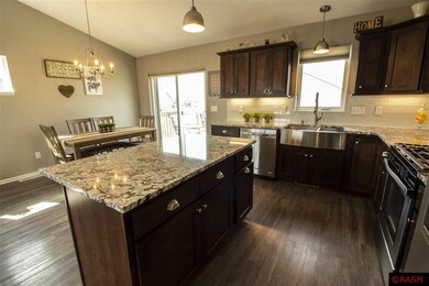 100 Pelican Ct, Mankato, MN 56001 - photo 4