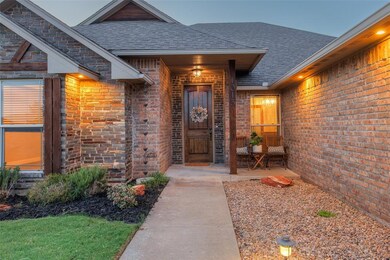 1013 Desiree Place, Moore, OK 73160 - photo 5